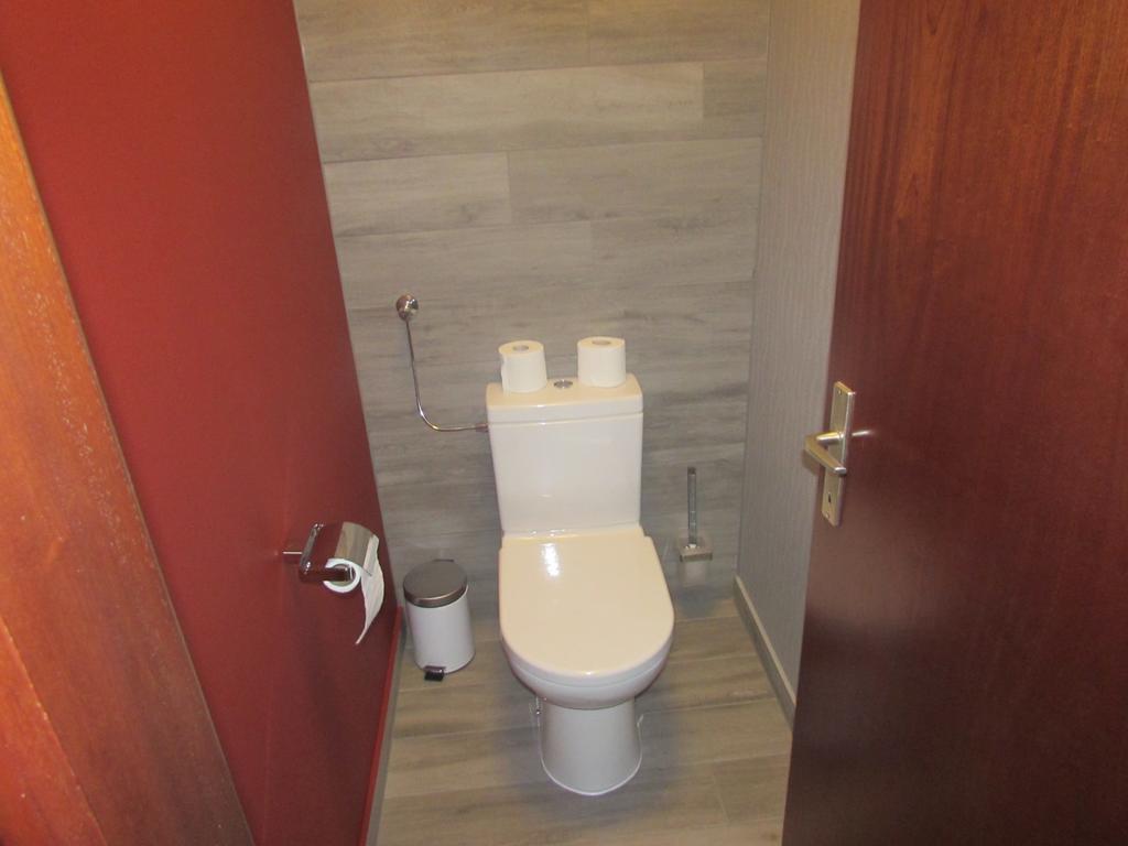 Gasthof Schiefer Zur Zugbruecke Kreuzen  Room photo